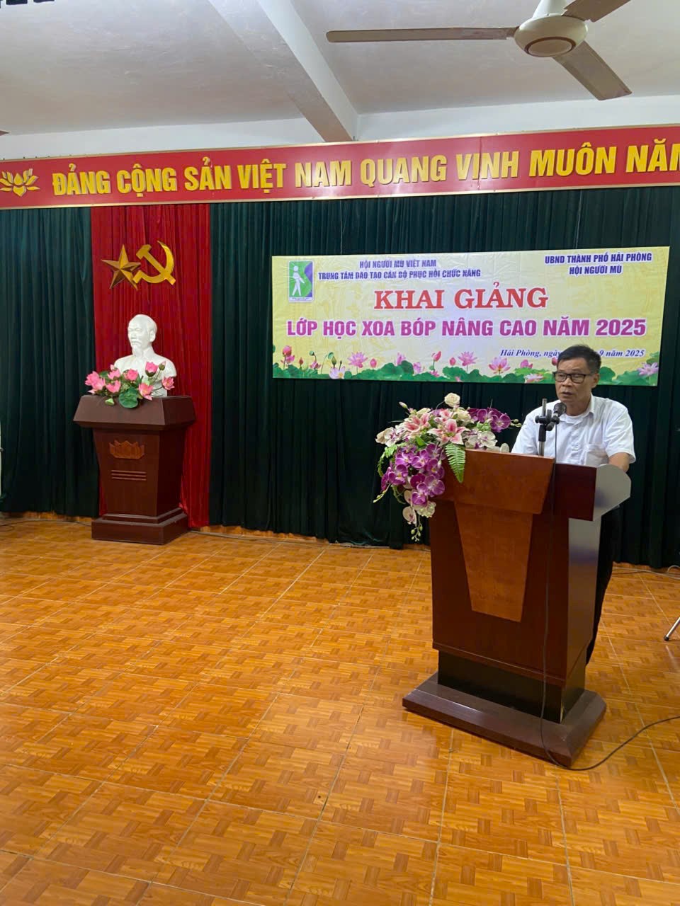 Thành hội Hải Phòng khai giảng lớp xoa bóp bấm huyệt