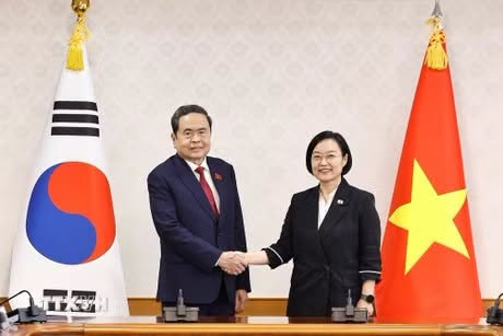 Chủ tịch Quốc hội Trần Thanh Mẫn hội kiến Thủ tướng Hàn Quốc 